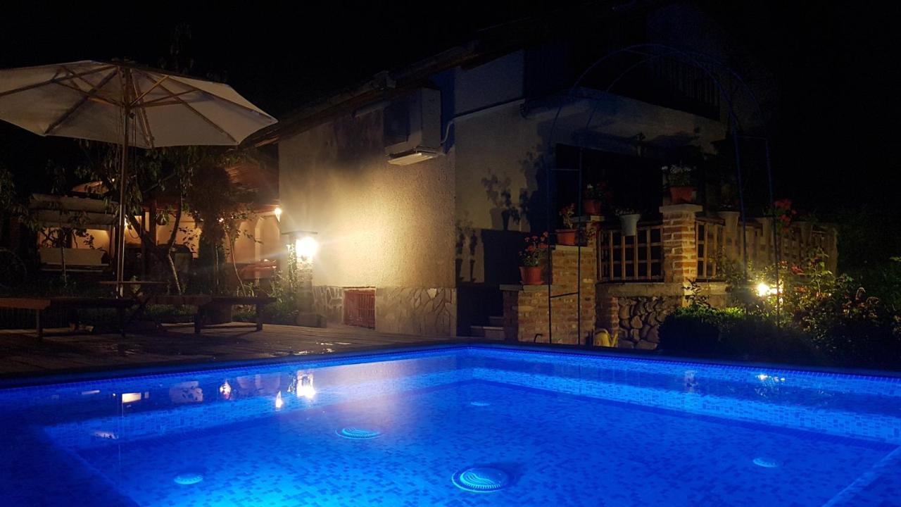 Спа Къща За Гости Каза Роза - Swiss Style Chalet Casa Rosa Spa Guest House Kyustendil Exterior foto